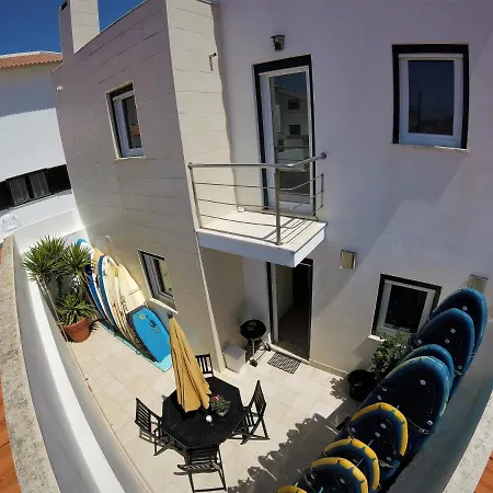 Surf Private 1 *